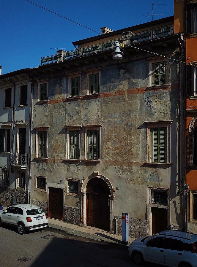 Palazzo Cavalli Pasquini Verona Exterior photo